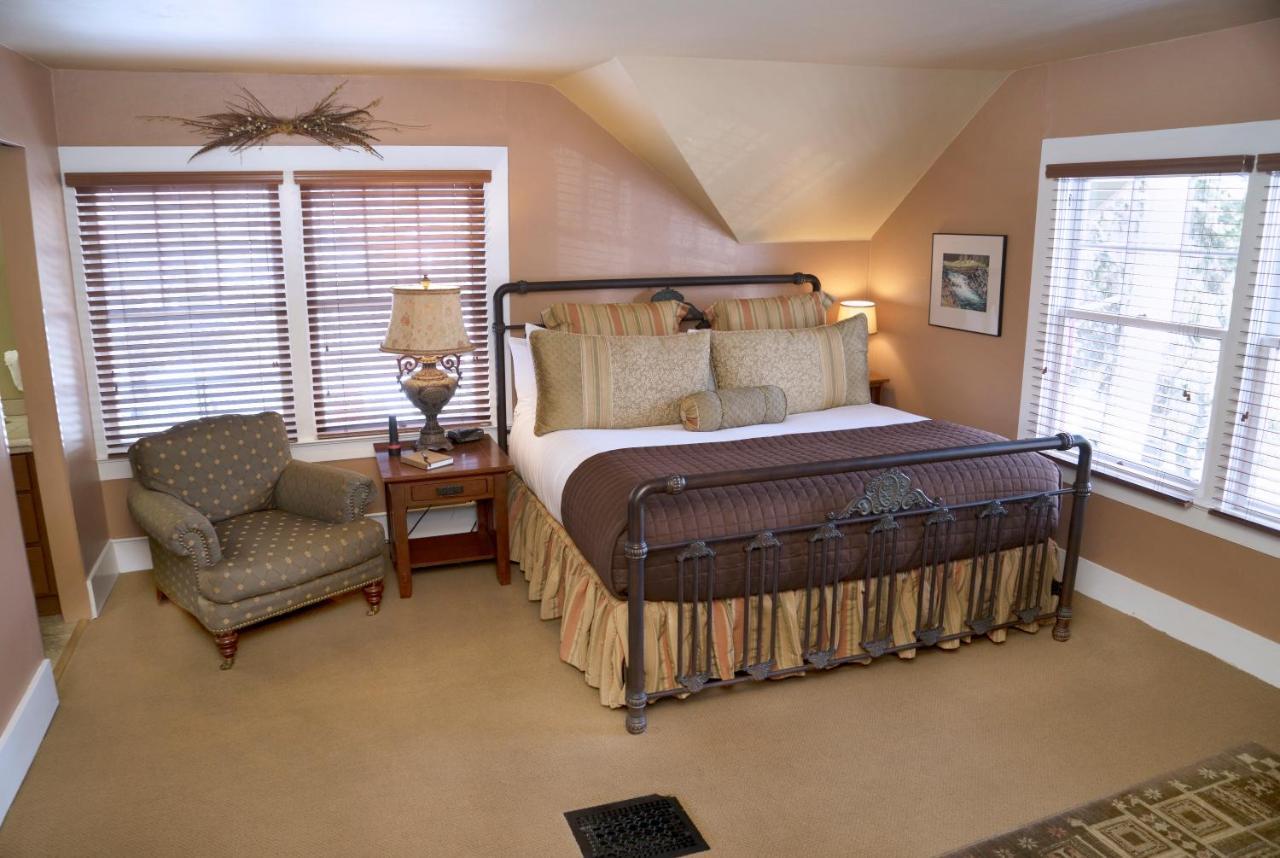 Lara House Bed And Breakfast Bend Bagian luar foto